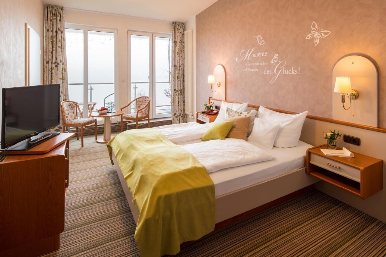 Plusnaturhotel Direkt Am Ederseeufer Waldhotel Wiesemann Und Ferienapartments Waldeck  Exteriör bild